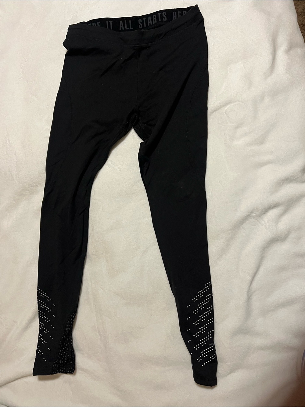 Black Stretchy Athletic Leggings Size Medium